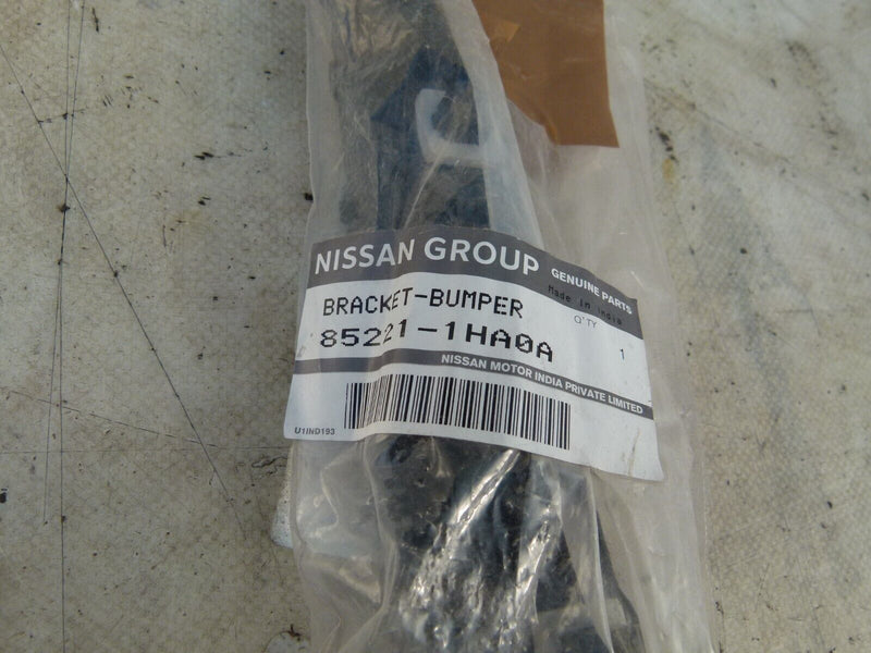 NISSAN MICRA 2010-13 REAR BUMPER LEFT SIDE BRACKET GENUINE 852211HA0A