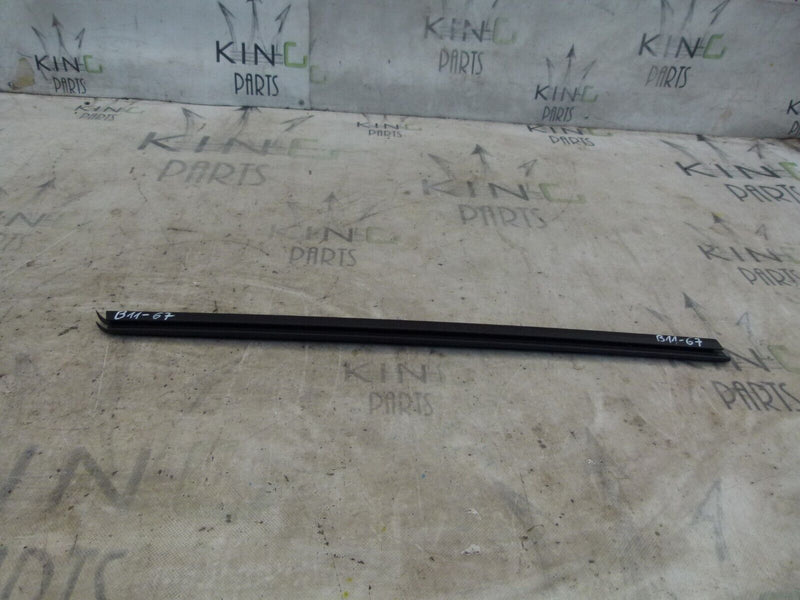 BMW 1 F20 LCI 2015-17 FRONT LEFT WINDOW SEALING GENUINE 5133 7240859