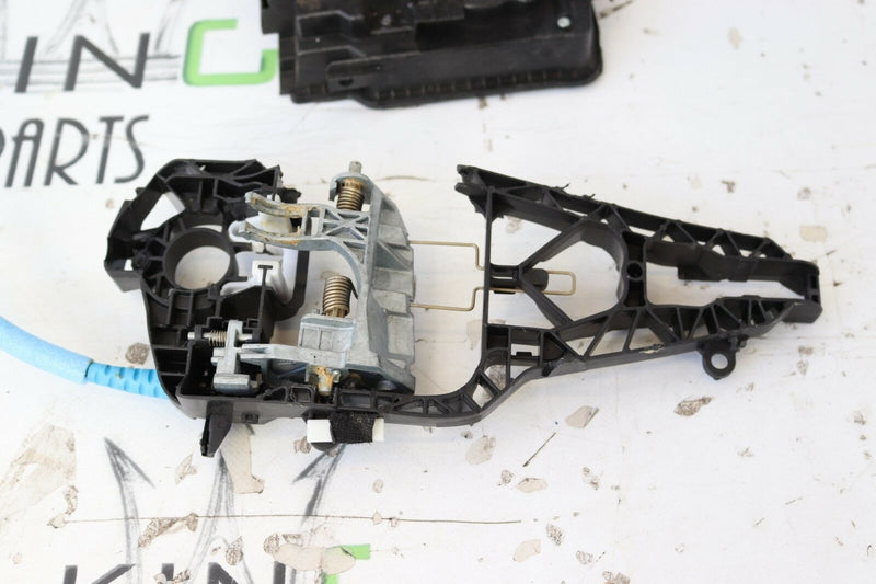 MINI ONE/ S/ COOPER F55 2014-ON 5DR FRONT LEFT DOOR LOCK ACTUATOR HANDLE BRACKET