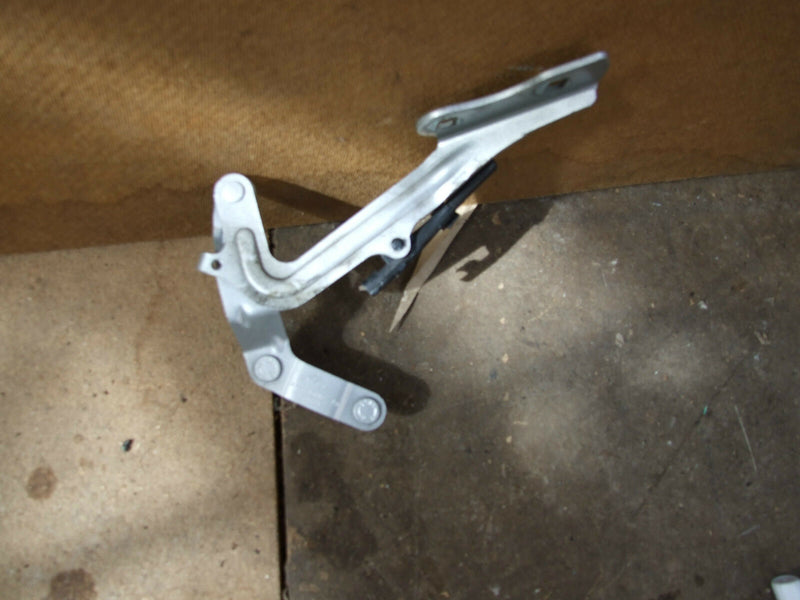 Ford S-MAX 2010-2013 Bonnet Hinge Right Driver Side Side O/S 6M21-U15800AB