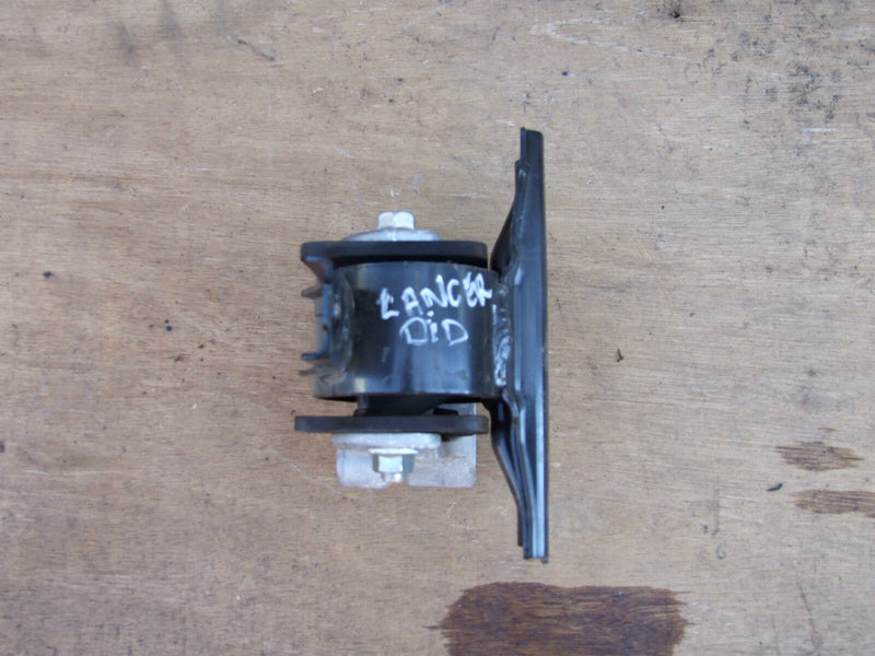 Mitsubishi Lancer GS 2008- 2.0 DI-D Di D Engine Mount with Bracket