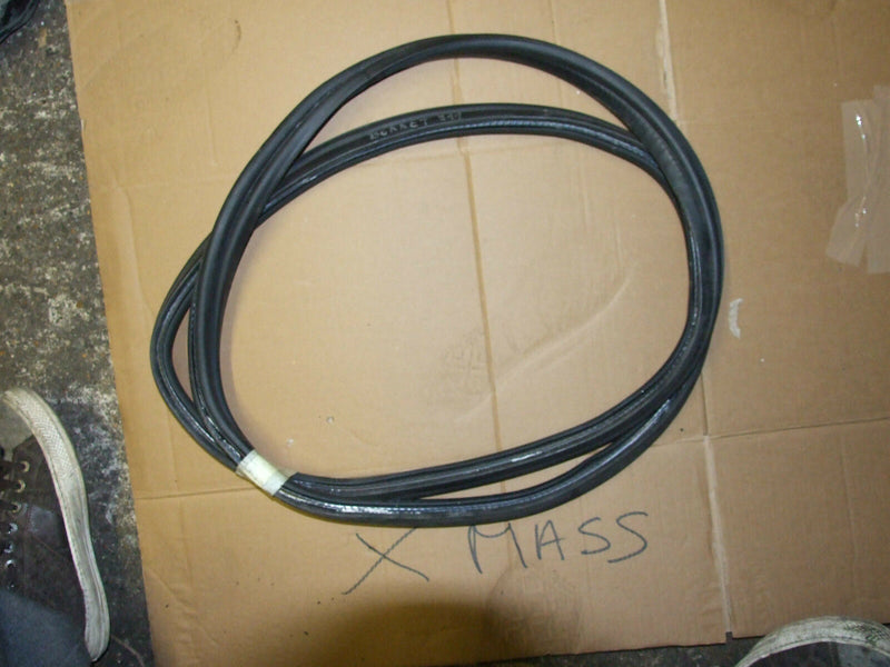 Porsche 911 996 Boxster 986 Bonnet Rubber Hood Seal Surround